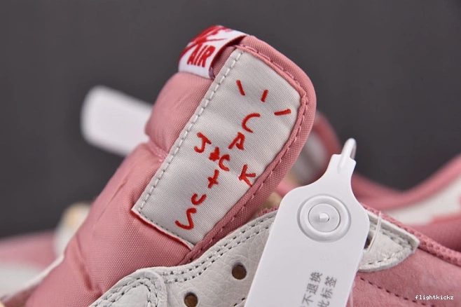 OG DM7866-600 x Travis Scott SP Low AJ 1 1104